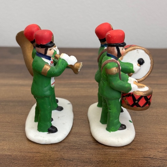 DEPARTMENT 56 VILLAGE MARCHING BAND 2 Set Snow Village No. 54127 Owell Christmas - Picture 7 of 9